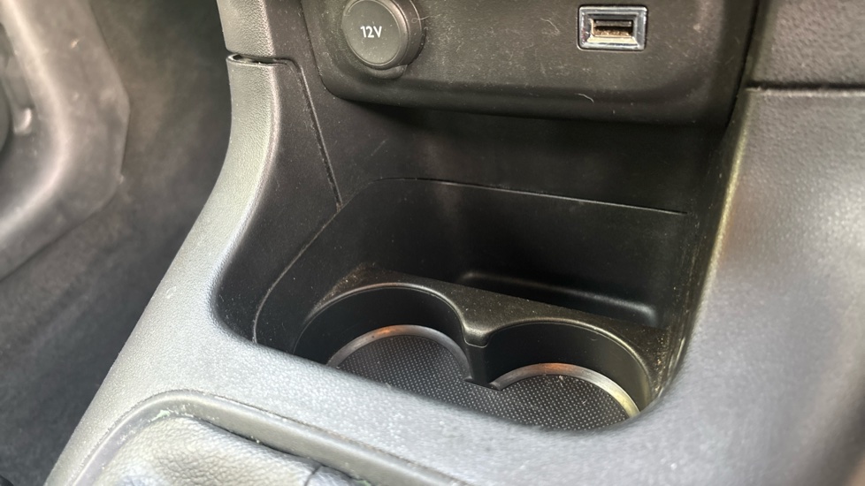 Citroen C3 1.2 PureTech Feel 5dr Petrol Hatchback - Image 28