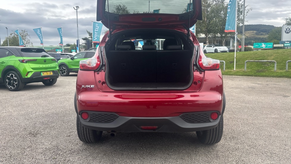 Nissan Juke 1.2 DiG-T Tekna 5dr Petrol Hatchback - Image 4