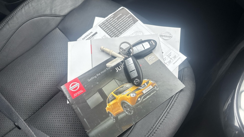 Nissan Juke 1.2 DiG-T Tekna 5dr Petrol Hatchback - Image 19