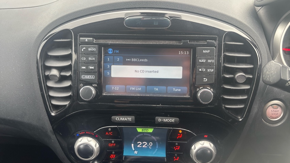 Nissan Juke 1.2 DiG-T Tekna 5dr Petrol Hatchback - Image 32