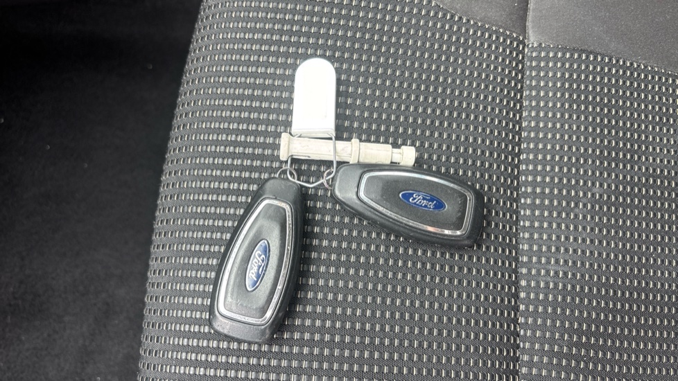 Ford Fiesta 1.0 EcoBoost 125 Titanium 5dr Petrol Hatchback - Image 19