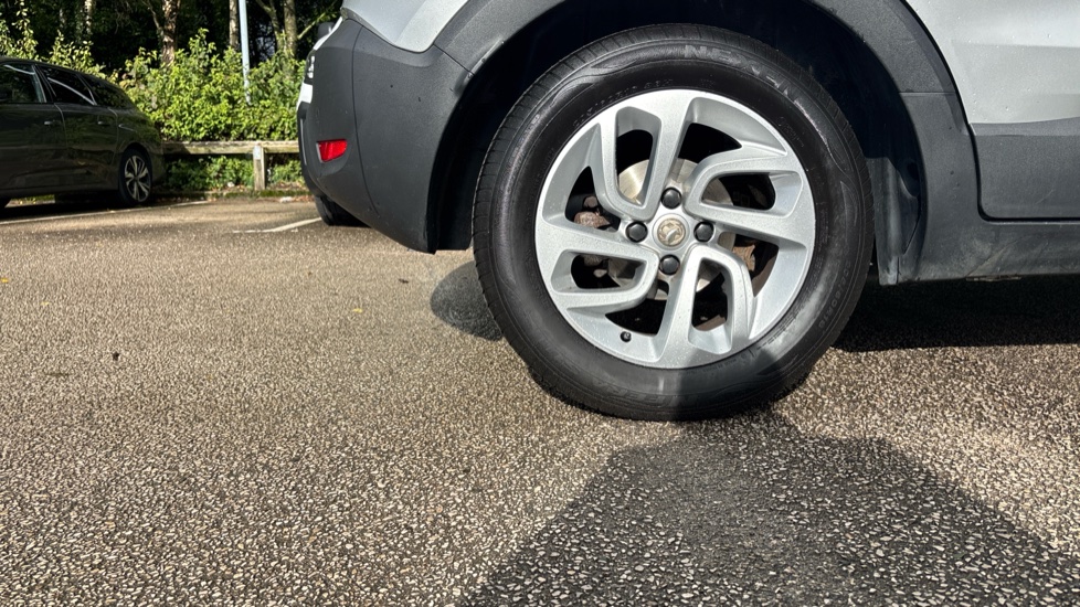 Vauxhall Crossland X 1.2 SE Nav 5dr Petrol Hatchback - Image 7