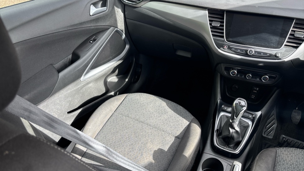 Vauxhall Crossland X 1.2 SE Nav 5dr Petrol Hatchback - Image 14