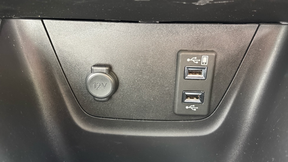 Vauxhall Crossland X 1.2 SE Nav 5dr Petrol Hatchback - Image 27