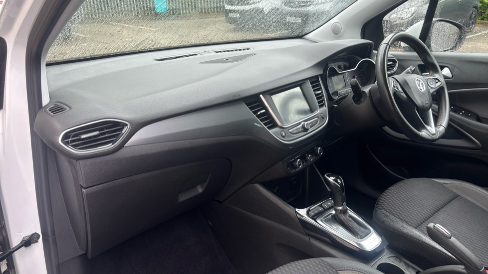 Vauxhall Crossland X 1.2T [130] Elite 5dr [Start Stop] Auto Petrol Hatchback - Image 9
