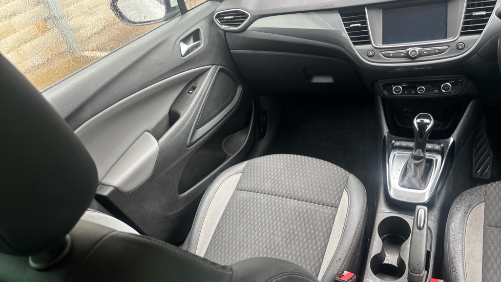 Vauxhall Crossland X 1.2T [130] Elite 5dr [Start Stop] Auto Petrol Hatchback - Image 14