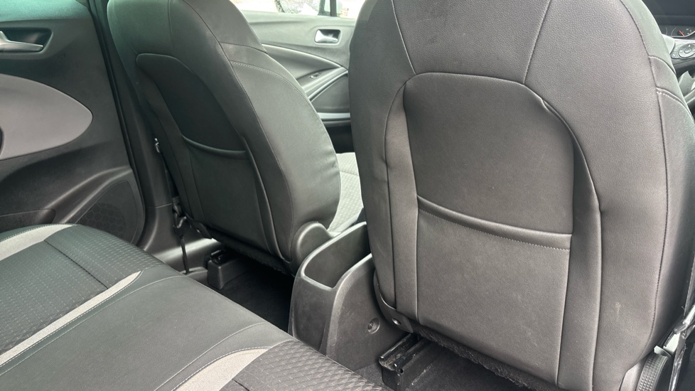 Vauxhall Crossland X 1.2T [130] Elite 5dr [Start Stop] Auto Petrol Hatchback - Image 37