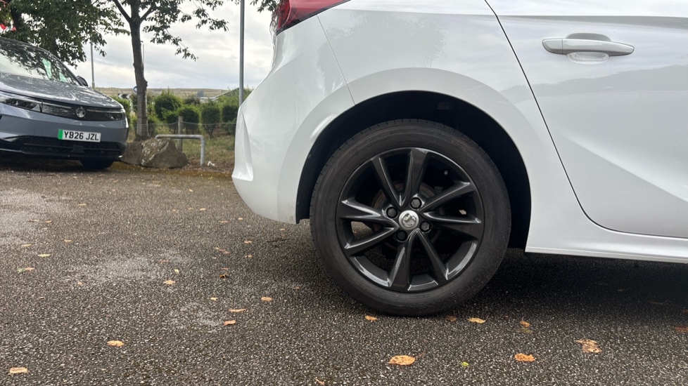 Vauxhall Corsa 1.2 SE 5dr Petrol Hatchback - Image 7