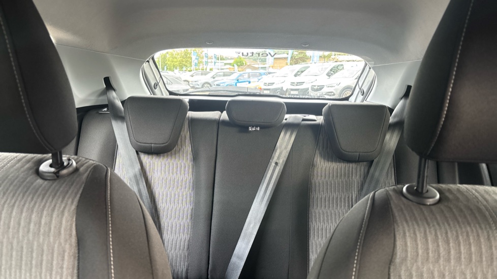 Vauxhall Corsa 1.2 SE 5dr Petrol Hatchback - Image 15