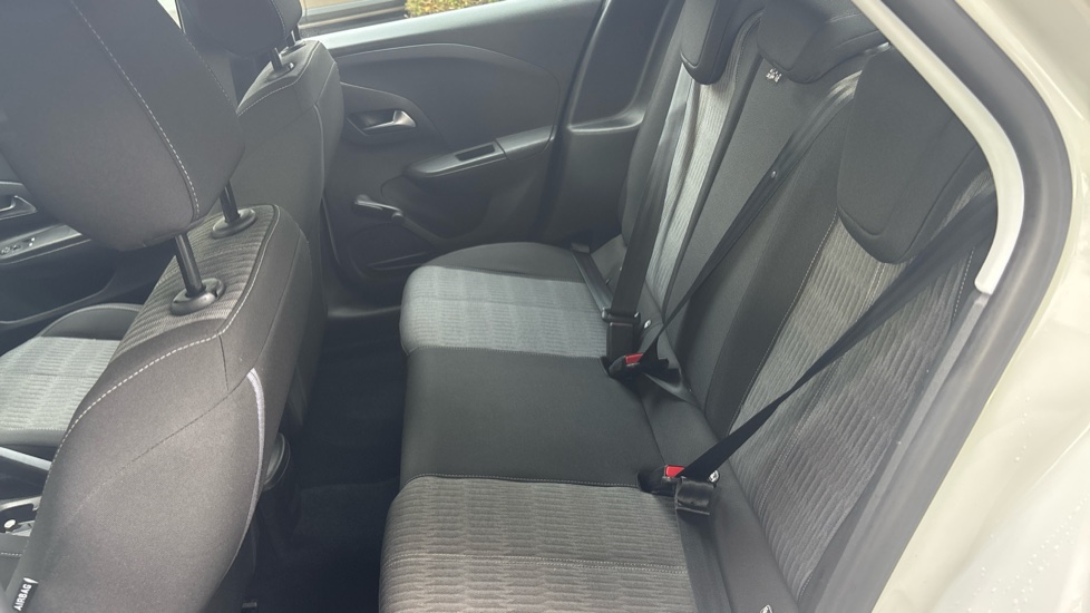Vauxhall Corsa 1.2 SE 5dr Petrol Hatchback - Image 16