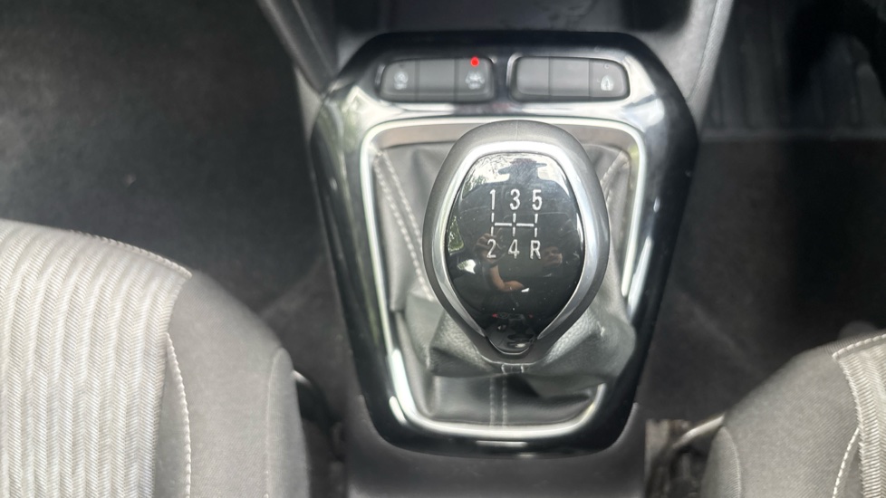 Vauxhall Corsa 1.2 SE 5dr Petrol Hatchback - Image 28