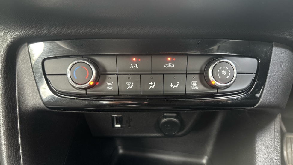 Vauxhall Corsa 1.2 SE 5dr Petrol Hatchback - Image 31