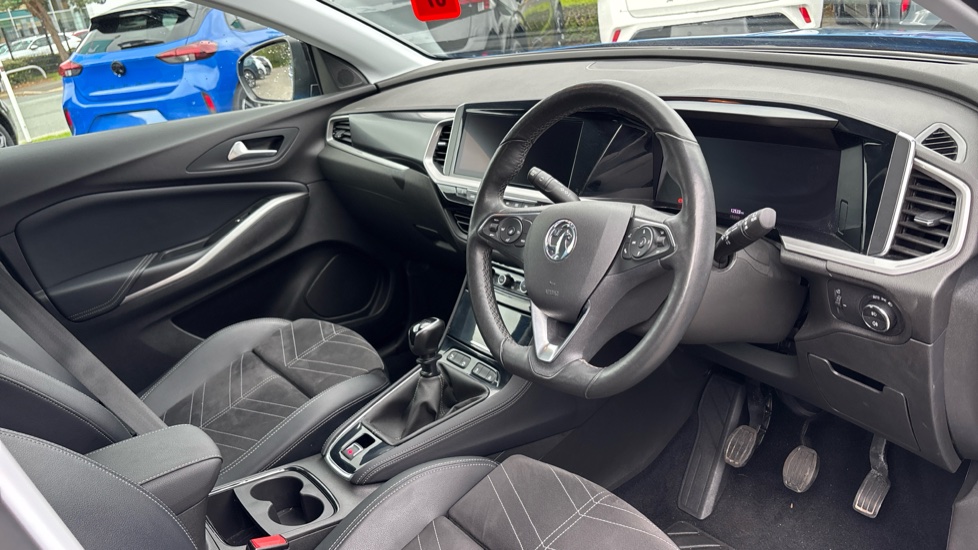 Vauxhall Grandland 1.2 Turbo Ultimate 5dr Petrol Hatchback - Image 11