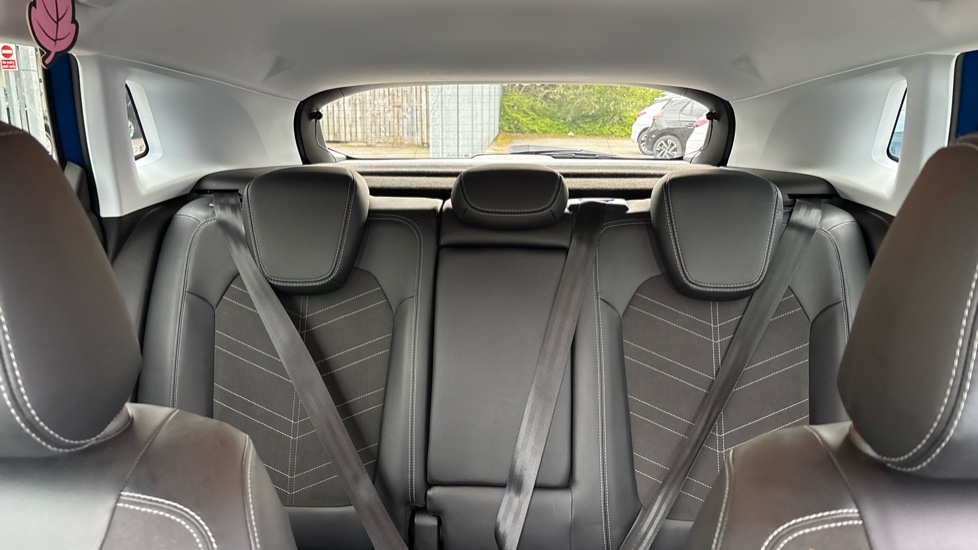 Vauxhall Grandland 1.2 Turbo Ultimate 5dr Petrol Hatchback - Image 15