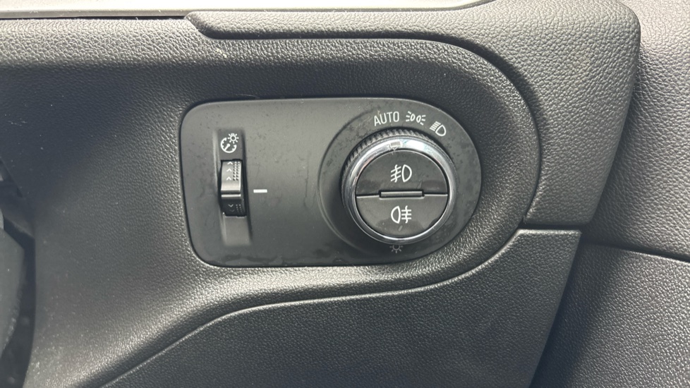 Vauxhall Grandland 1.2 Turbo Ultimate 5dr Petrol Hatchback - Image 25