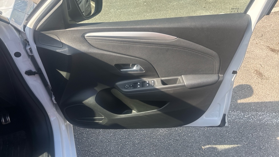 Vauxhall Corsa 1.2 Turbo SRi 5dr Petrol Hatchback - Image 35