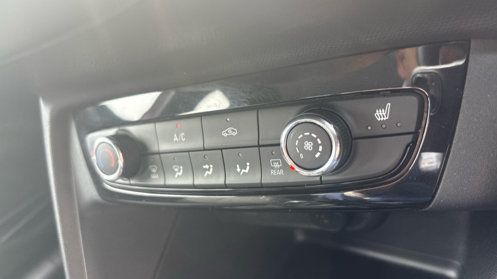 Vauxhall Corsa 1.2 SE Nav Premium 5dr Petrol Hatchback - Image 30