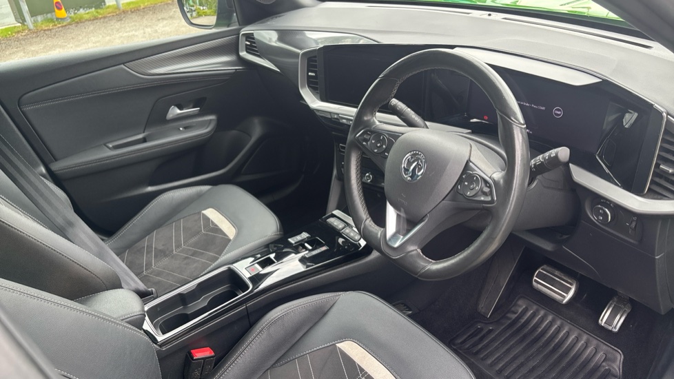 Vauxhall Mokka 100kW Ultimate 50kWh 5dr Auto Electric Hatchback - Image 11