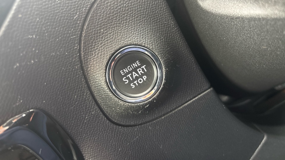 Vauxhall Mokka 100kW Ultimate 50kWh 5dr Auto Electric Hatchback - Image 26