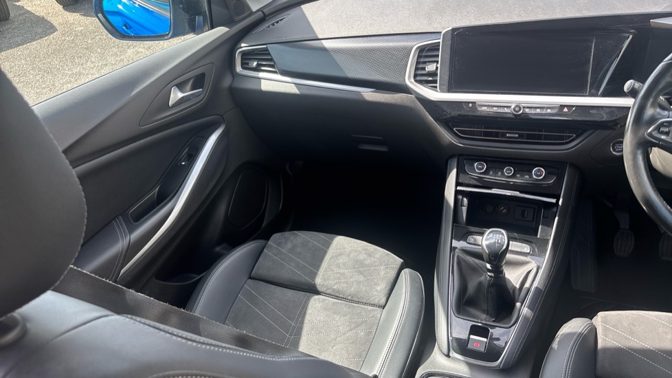 Vauxhall Grandland 1.2 Turbo Ultimate 5dr Petrol Hatchback - Image 14
