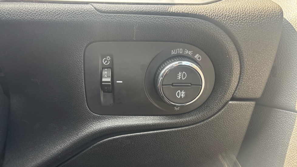 Vauxhall Grandland 1.2 Turbo Ultimate 5dr Petrol Hatchback - Image 25