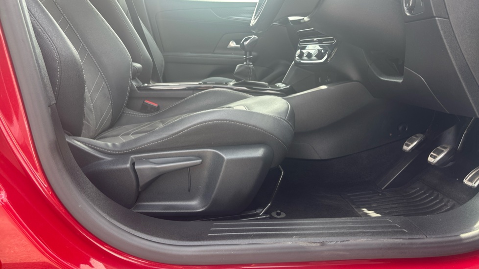 Vauxhall Mokka 1.2 Turbo 136 Ultimate 5dr Petrol Hatchback - Image 44