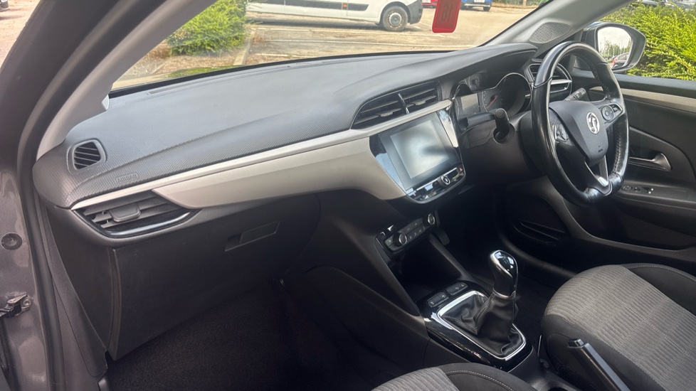 Vauxhall Corsa 1.2 SE Premium 5dr Petrol Hatchback - Image 9