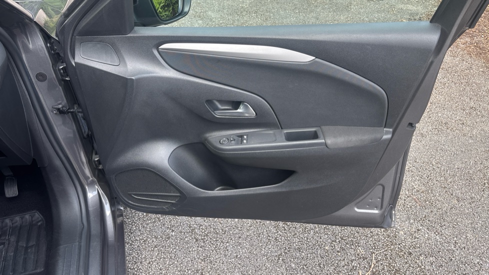 Vauxhall Corsa 1.2 SE Premium 5dr Petrol Hatchback - Image 32