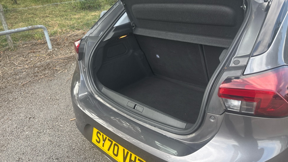 Vauxhall Corsa 1.2 SE Premium 5dr Petrol Hatchback - Image 45