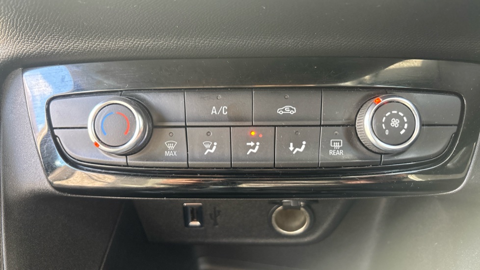 Vauxhall Corsa 1.2 Design 5dr Petrol Hatchback - Image 29