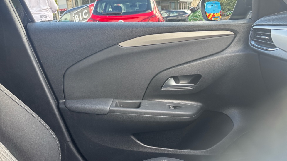 Vauxhall Corsa 1.2 Design 5dr Petrol Hatchback - Image 30