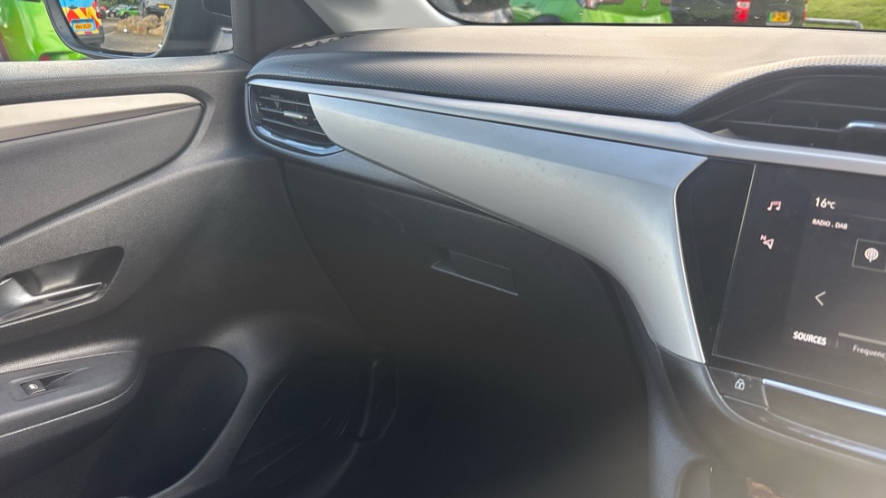 Vauxhall Corsa 1.2 Design 5dr Petrol Hatchback - Image 31