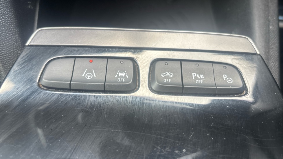 Vauxhall Mokka 100kW Ultimate 50kWh 5dr Auto Electric Hatchback - Image 29
