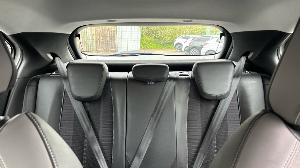 Vauxhall Mokka 1.2 Turbo 100 Elite Nav 5dr Petrol Hatchback - Image 15