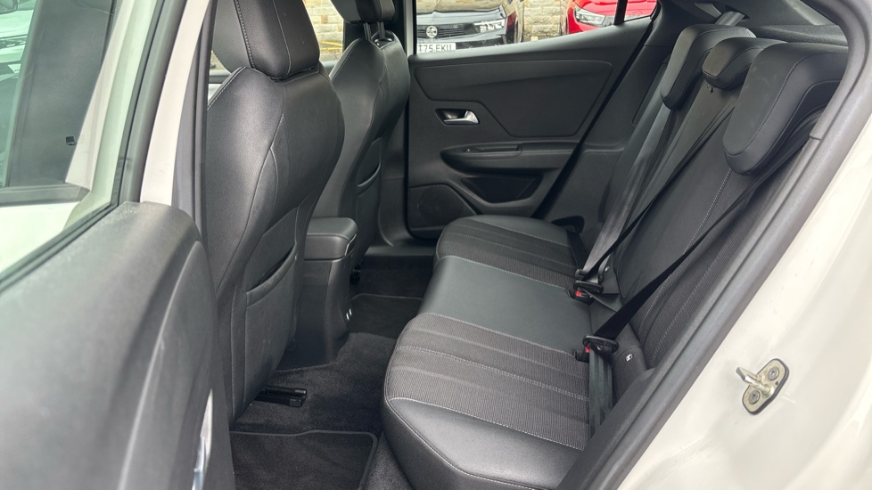 Vauxhall Mokka 1.2 Turbo 100 Elite Nav 5dr Petrol Hatchback - Image 16