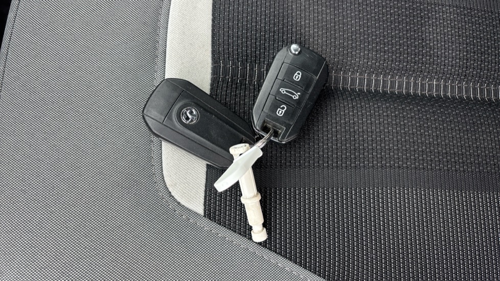 Vauxhall Mokka 1.2 Turbo 100 Elite Nav 5dr Petrol Hatchback - Image 19