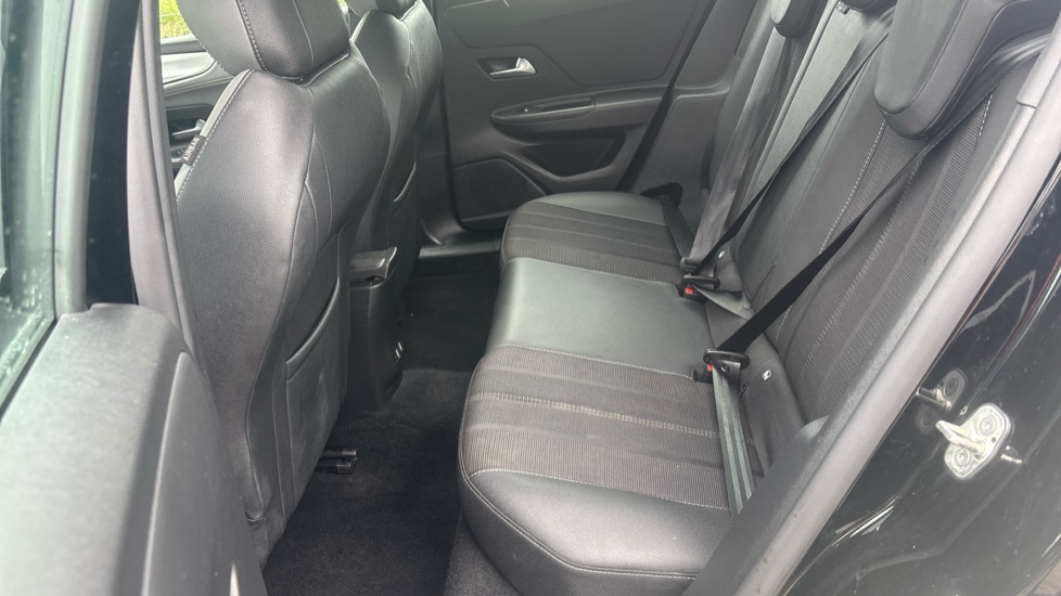 Vauxhall Mokka 1.5 Turbo D Elite Premium 5dr Diesel Hatchback - Image 16