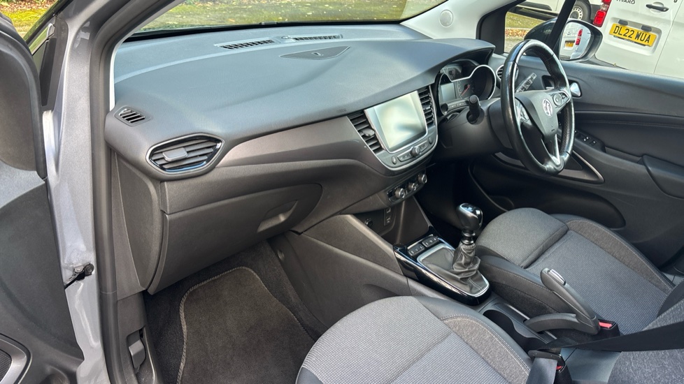 Vauxhall Crossland 1.5 Turbo D Elite Nav 5dr Diesel Hatchback - Image 9
