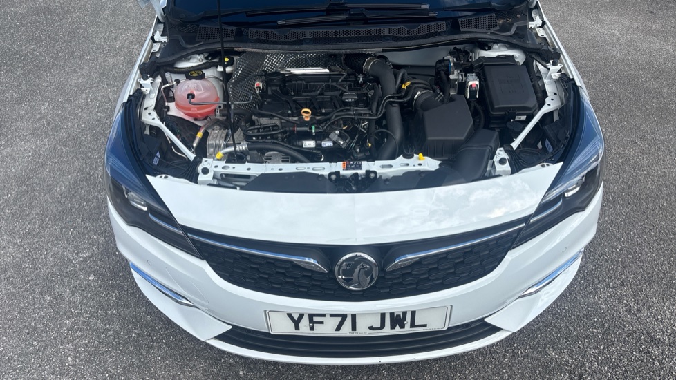 Vauxhall Astra 1.2 Turbo 145 Griffin Edition 5dr Petrol Hatchback - Image 8