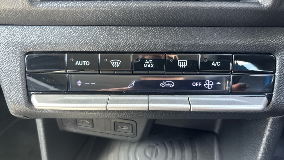 Vauxhall Frontera 83kW GS 44kWh 5dr Auto Electric Estate - Image 30
