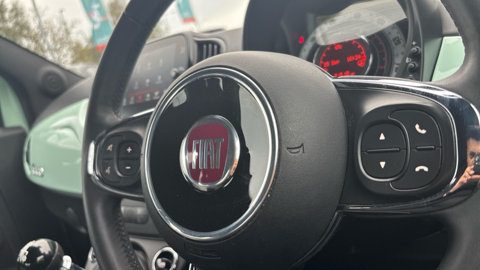 Fiat 500 1.2 Lounge 3dr Petrol Hatchback - Image 21