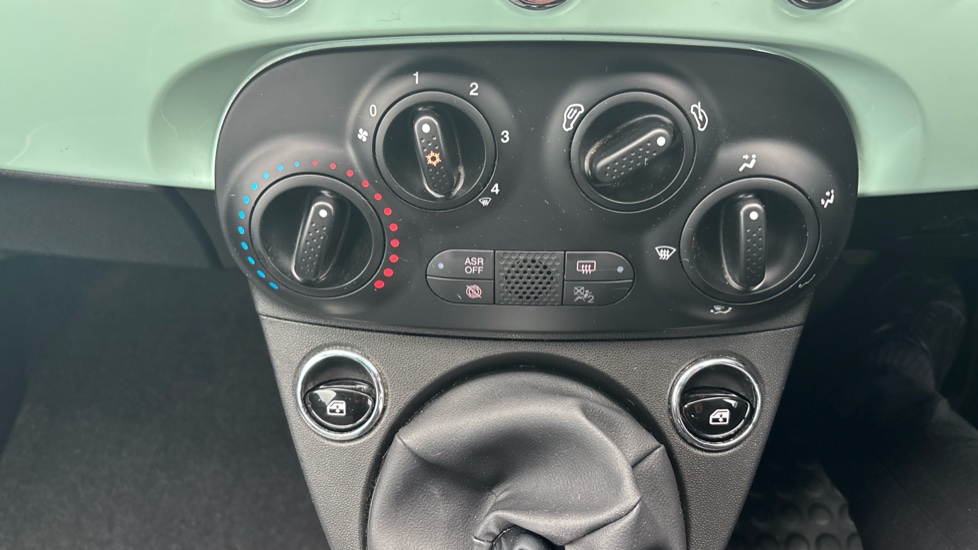 Fiat 500 1.2 Lounge 3dr Petrol Hatchback - Image 27