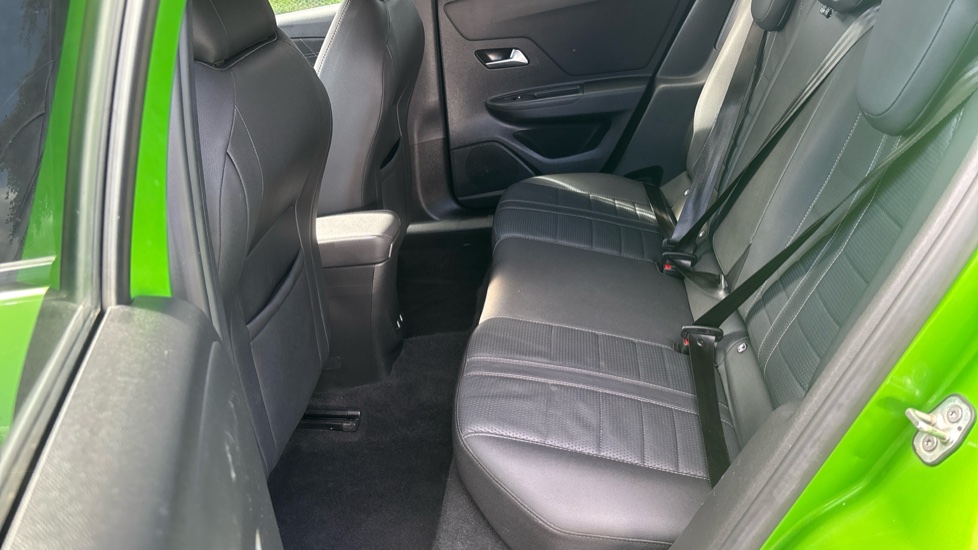 Vauxhall Mokka 100kW Ultimate 50kWh 5dr Auto Electric Hatchback - Image 16