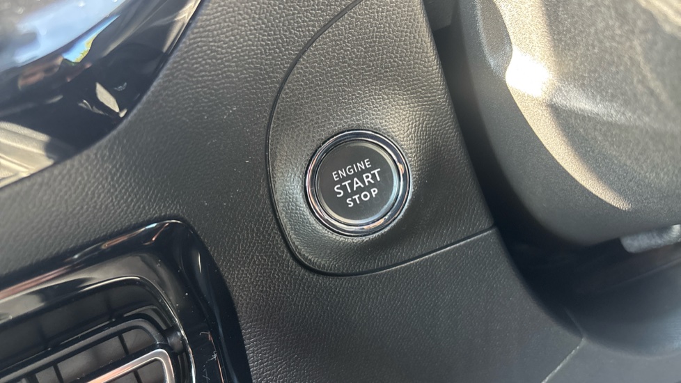 Vauxhall Mokka 100kW Ultimate 50kWh 5dr Auto Electric Hatchback - Image 26