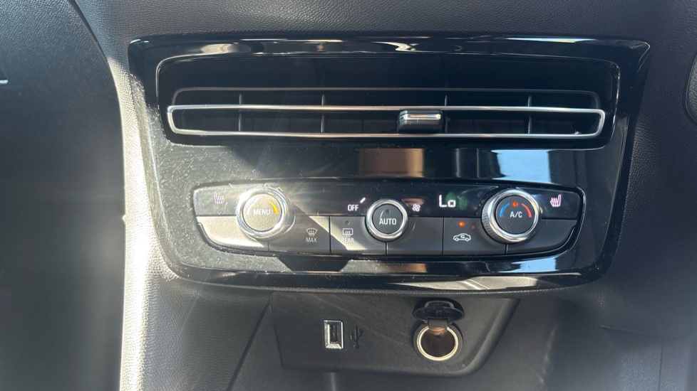 Vauxhall Mokka 100kW Ultimate 50kWh 5dr Auto Electric Hatchback - Image 32