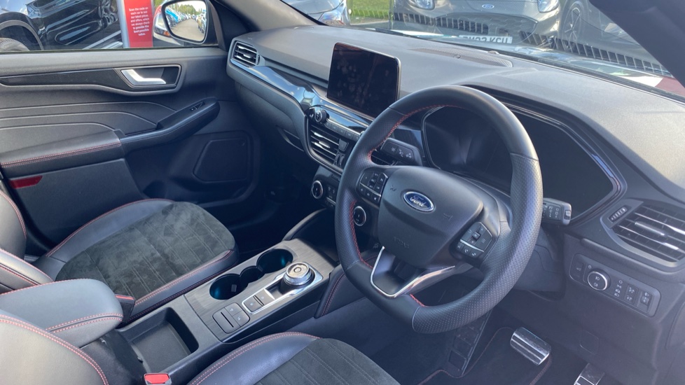 Ford Kuga 2.5 FHEV ST-Line X Edition 5dr CVT Hybrid Estate - Image 11