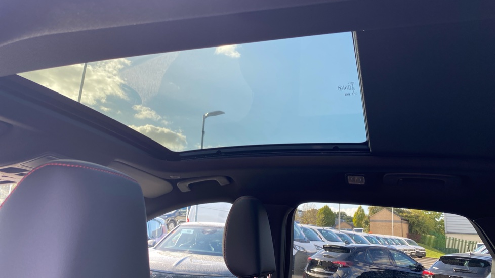 Ford Kuga 2.5 FHEV ST-Line X Edition 5dr CVT Hybrid Estate - Image 29