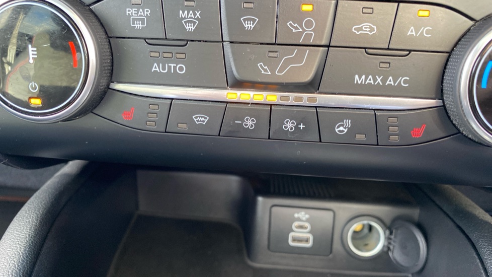 Ford Kuga 2.5 FHEV ST-Line X Edition 5dr CVT Hybrid Estate - Image 59