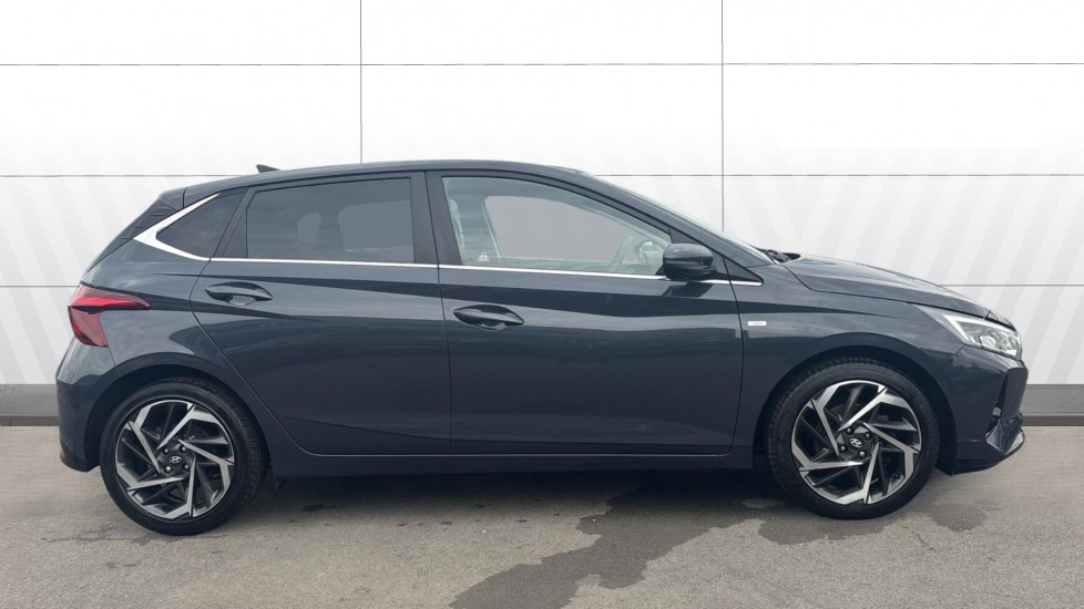 Hyundai i20 1.0T GDi 48V MHD Premium 5dr DCT Petrol Hatchback - Image 5