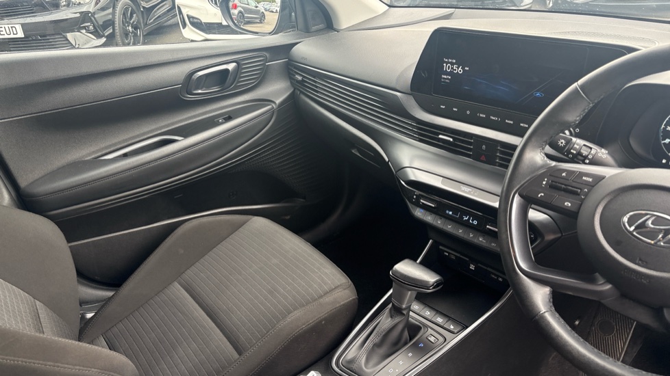 Hyundai i20 1.0T GDi 48V MHD Premium 5dr DCT Petrol Hatchback - Image 14